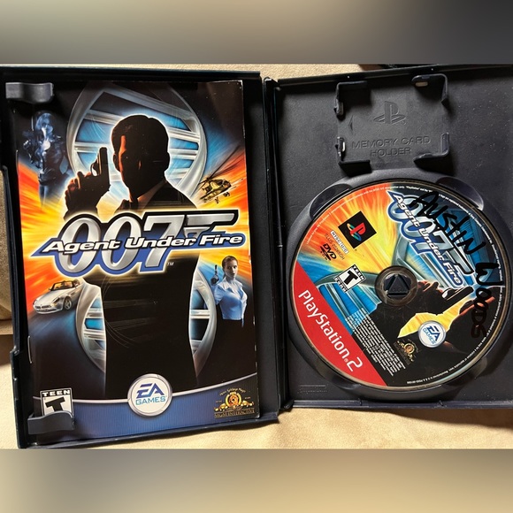 James Bond 007 Agent Under Fire PlayStation 2 game - Picture 2 of 3